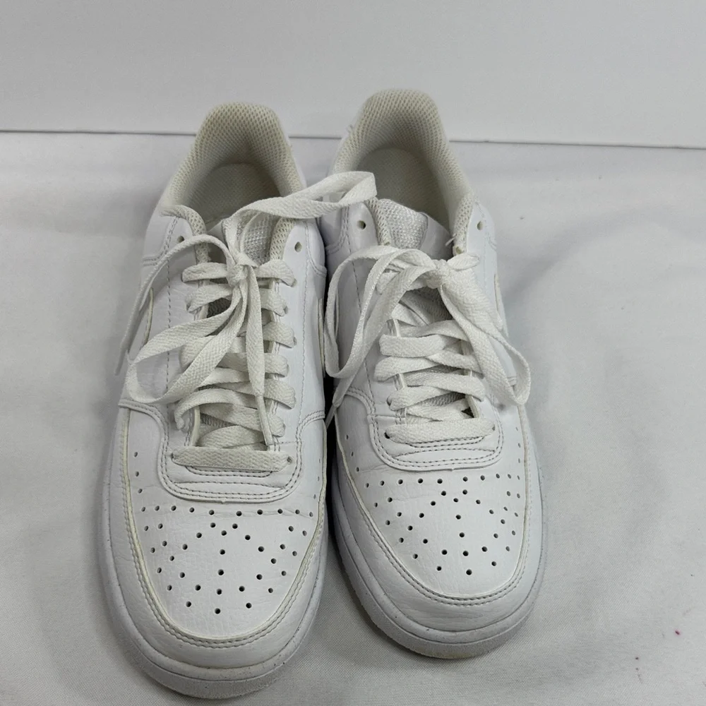Nike White Women's Sneakers